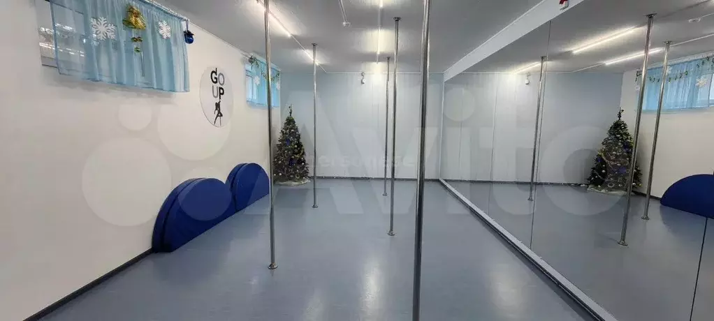 Продажа помещения свободного назначения 43 кв.м., 1/10 этаж по ... - Фото 0