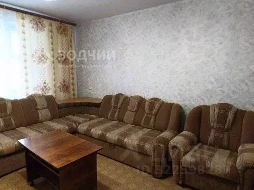 2-к кв. Чувашия, Шумерля Коммунальная ул., 25 (71.7 м) - Фото 1