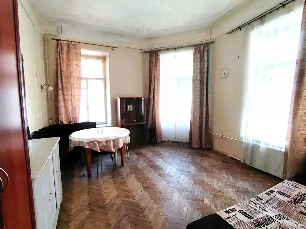 Комната Санкт-Петербург Суворовский просп., 23 (26.4 м) - Фото 1