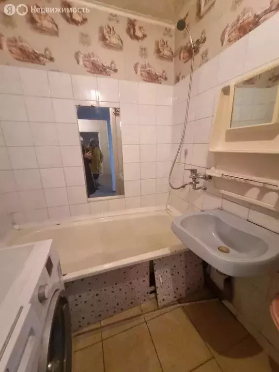 2-комнатная квартира: Абакан, улица Комарова, 20 (54 м) - Фото 1