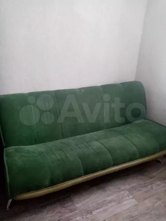 Комната 12 м в 3-к., 2/2 эт. - Фото 0