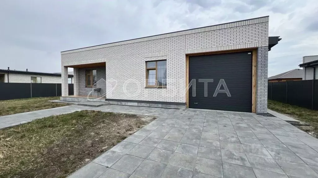 Дом в Тюменская область, Тюмень ул. Родных Людей (152 м) - Фото 0
