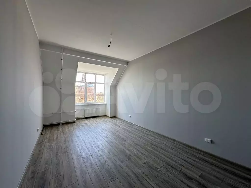 Комната 22,5 м в 5-к., 7/7 эт. - Фото 0