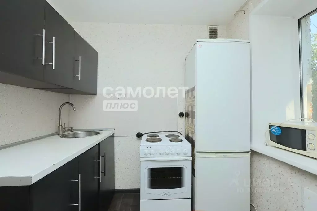 1-к кв. Кемеровская область, Кемерово Инициативная ул., 24А (30.6 м) - Фото 0