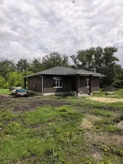 Коттедж в Белгородская область, Старооскольский городской округ, с. ... - Фото 1