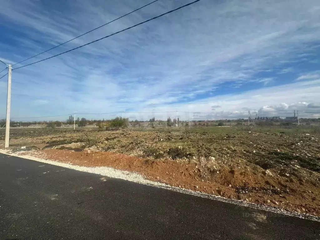 Участок в Крым, Симферопольский район, с. Мирное  (6.0 сот.) - Фото 0