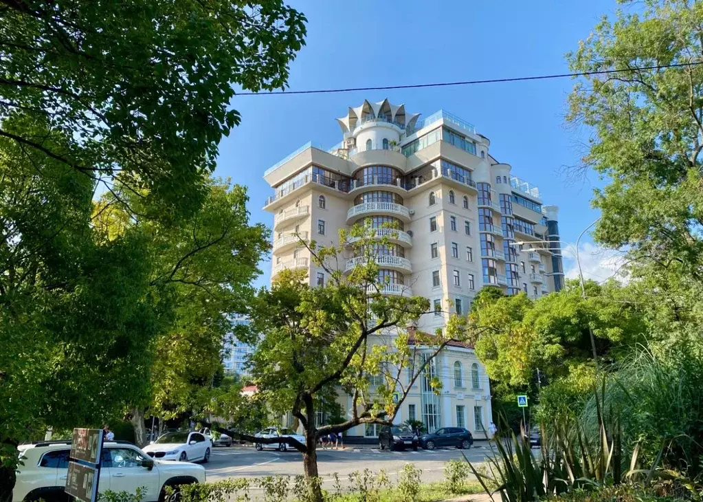 2-к кв. Краснодарский край, Сочи Центральный мкр, ул. Театральная, 11 ... - Фото 0