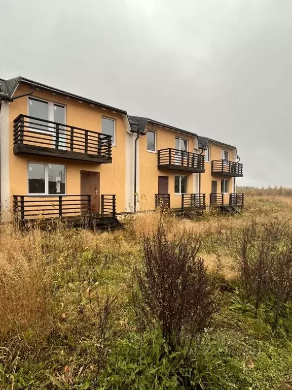 Таунхаус в Ленинградская область, Выборгский район, пос. Первомайское, ... - Фото 1