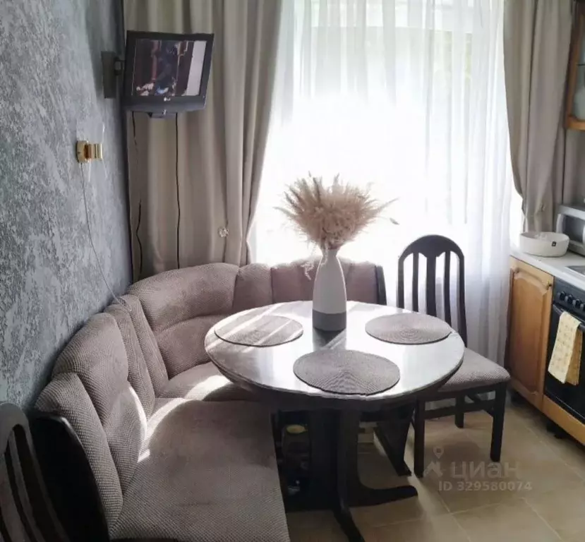 2-к кв. Иркутская область, Иркутск ул. Лыткина, 29А (54.0 м) - Фото 2