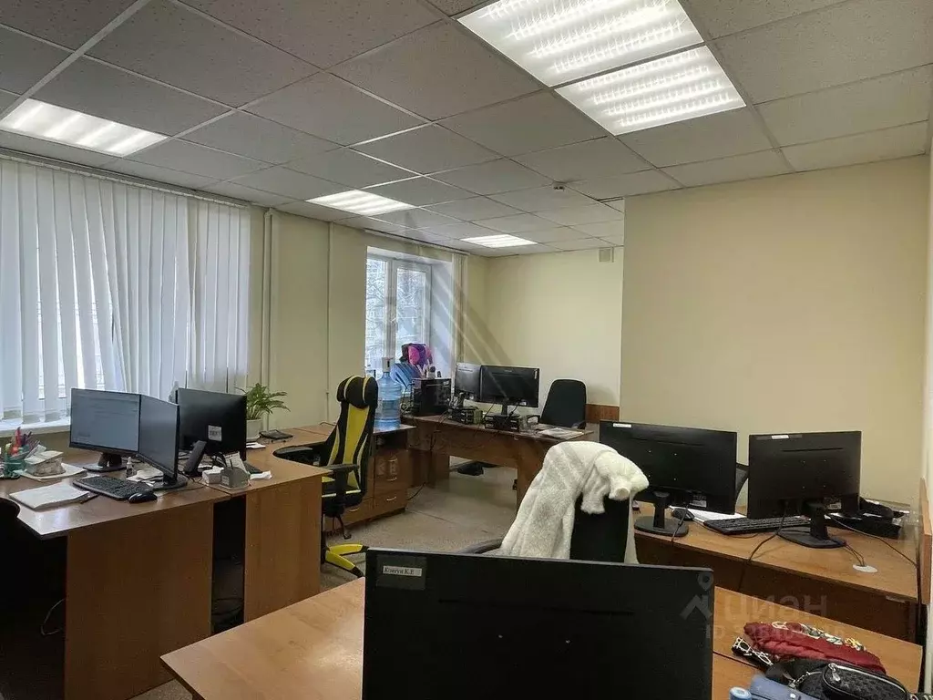 Офис в Воронежская область, Воронеж ул. Челюскинцев, 149 (175 м) - Фото 1