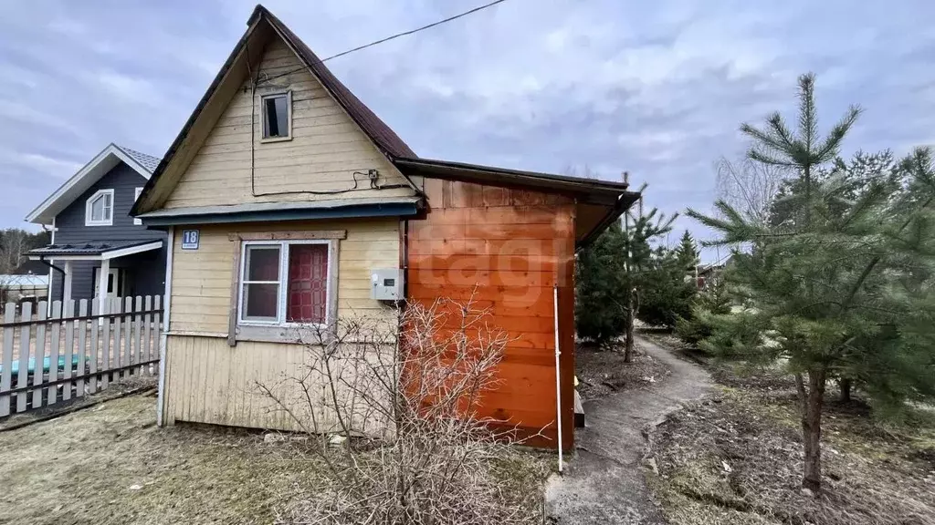 Дом в Ленинградская область, Киришский район, Будогощь пгт, Ракитино ... - Фото 1
