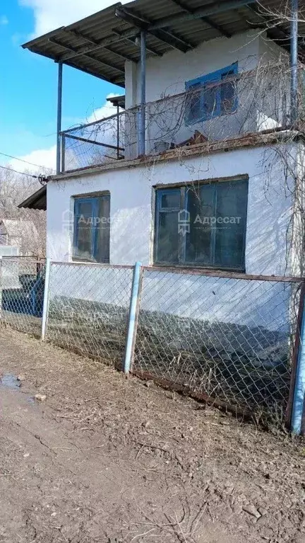 Дом в Волгоградская область, Среднеахтубинский район, Фрунзенское ... - Фото 1