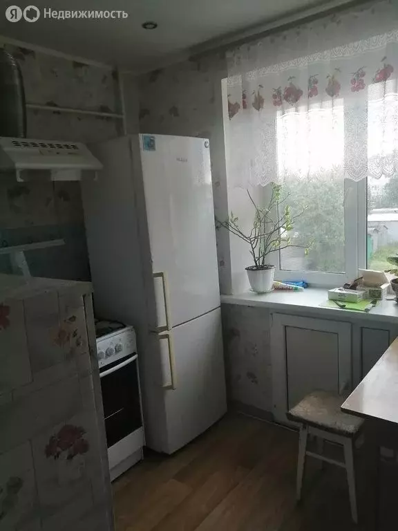 2-комнатная квартира: Губаха, Октябрьский проспект, 11А (45 м) - Фото 1