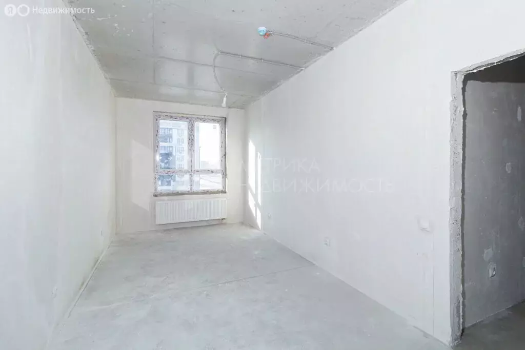 2-комнатная квартира: Тюмень, улица Разведчика Кузнецова, 16 (77.1 м) - Фото 2