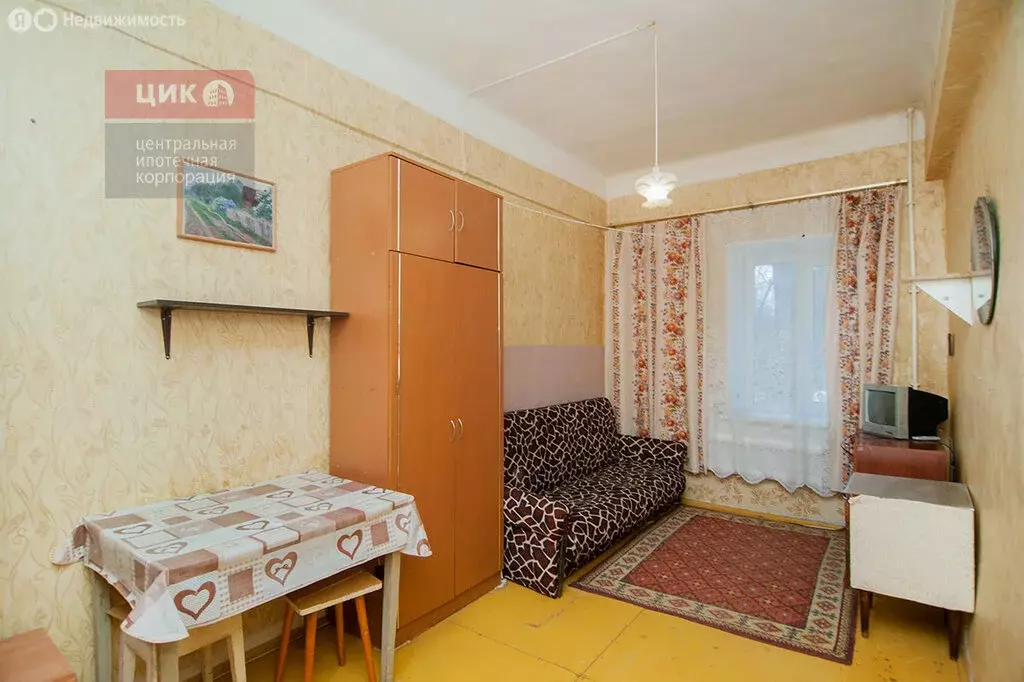 1к в 9-комнатной квартире (14.7 м) - Фото 0