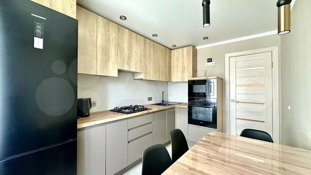 3-к. квартира, 67 м, 4/9 эт. - Фото 0