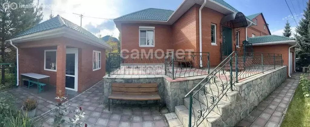 Дом в Омск, 4-я Солнечная улица (212 м) - Фото 2