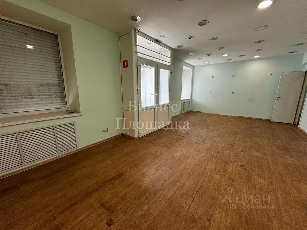 Торговая площадь в Ульяновская область, Ульяновск ул. Гагарина, 1 (157 ... - Фото 1