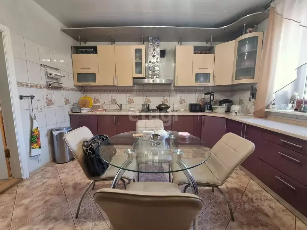 Дом в Волгоградская область, Камышин Гороховская ул., 147Б (289 м) - Фото 1