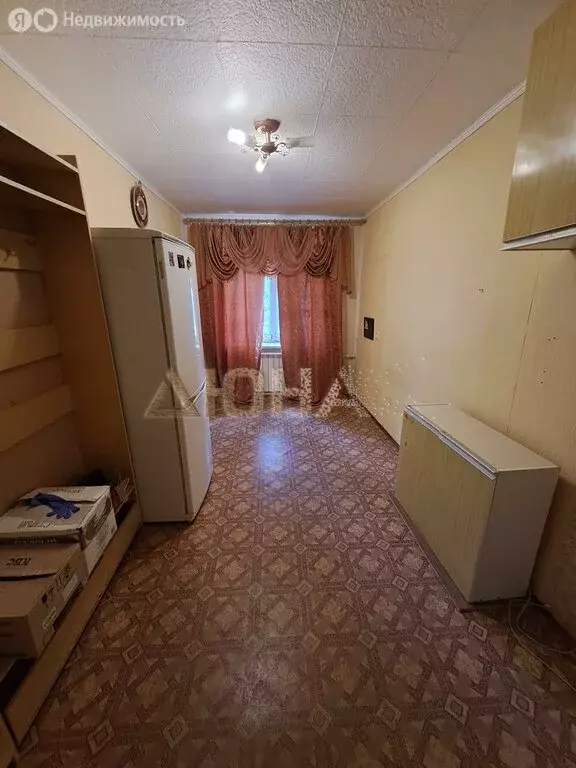 1к в 4-комнатной квартире (12 м) - Фото 0