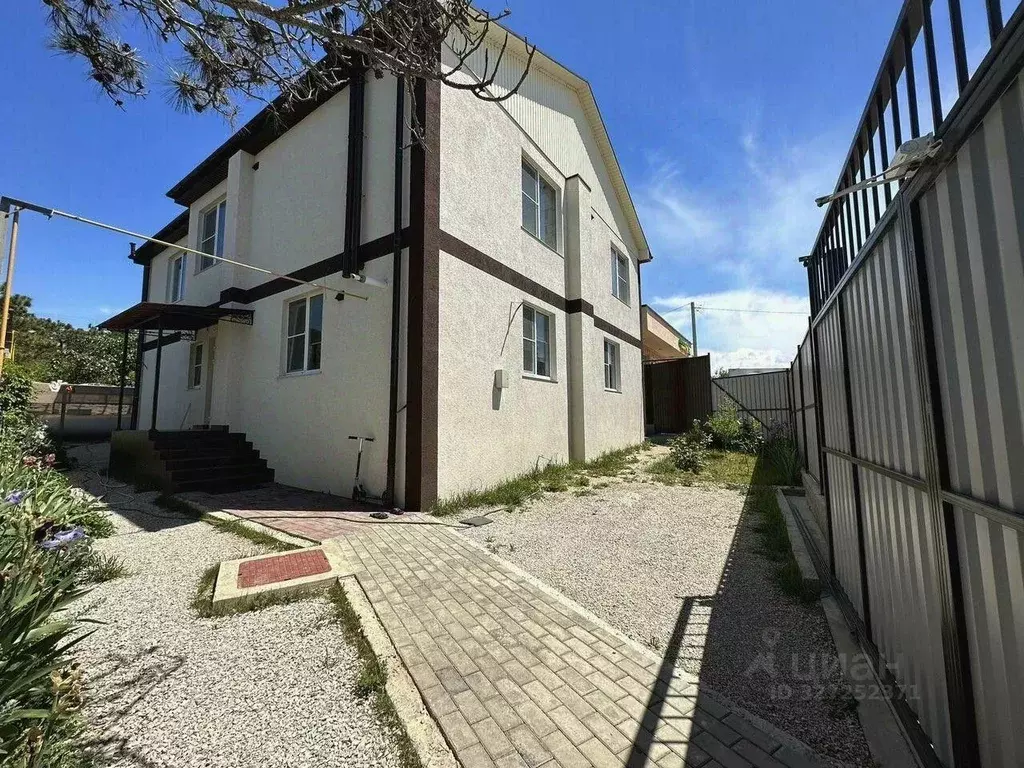 Дом в Севастополь ш. Фиолентовское, 75Б/1 (285 м) - Фото 1