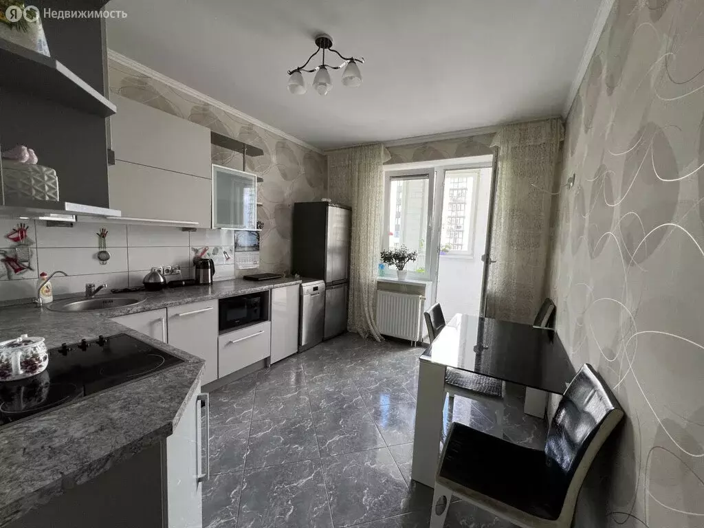 1-комнатная квартира: Калининград, Батальная улица, 94 (49.7 м) - Фото 1