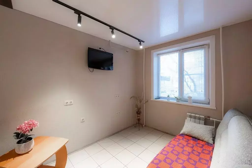 Комната Хабаровский край, Хабаровск Волочаевская ул., 107 - Фото 0