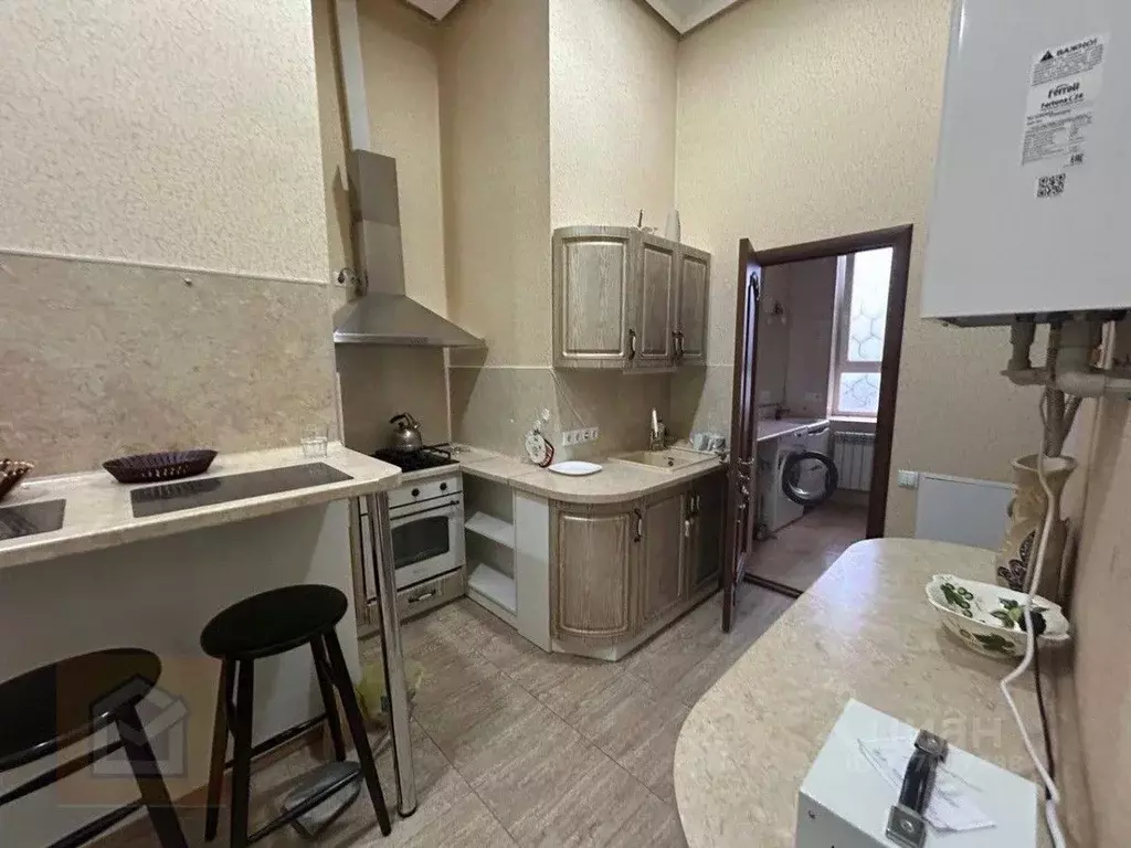 2-к кв. Крым, Евпатория ул. Революции, 64/2 (58.0 м) - Фото 1