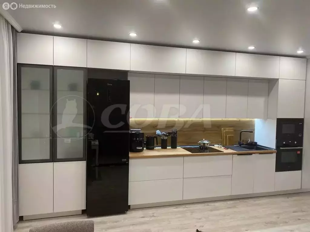 1-комнатная квартира: Тюмень, улица Мельникайте, 36 (50 м) - Фото 1