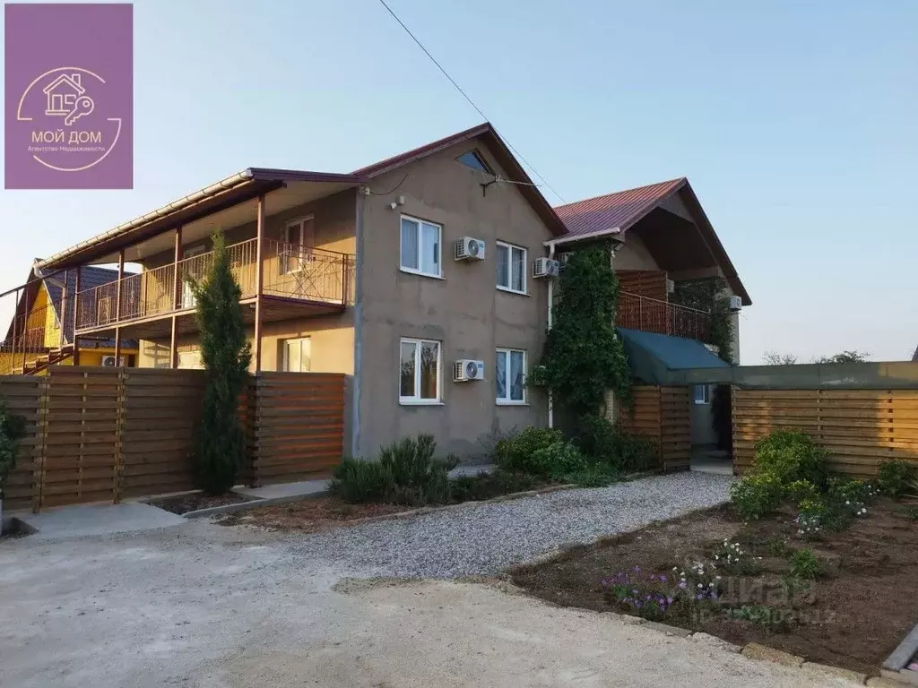 Дом в Крым, Сакский район, с. Штормовое  (314 м) - Фото 1