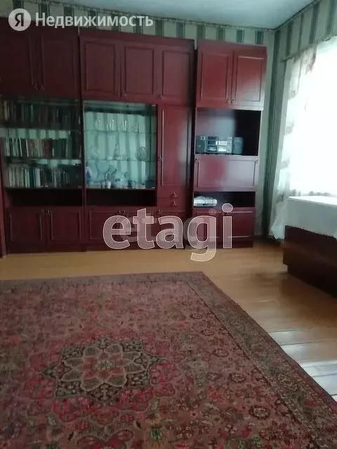 3-комнатная квартира: Ирбит, переулок Серова, 3 (56 м) - Фото 0