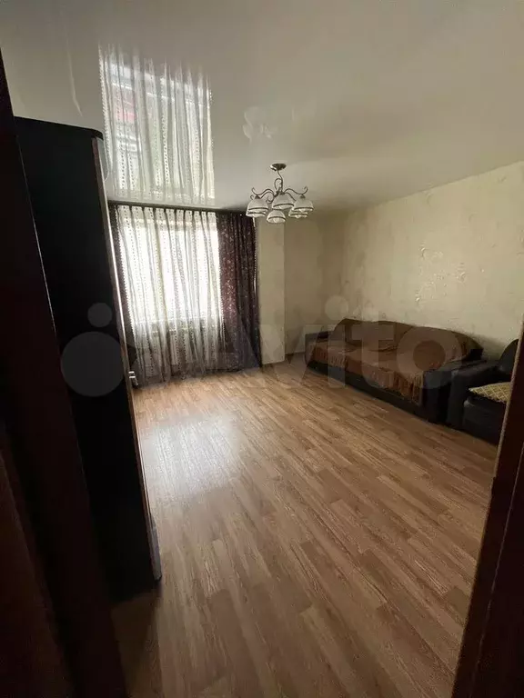 2-к. квартира, 70 м, 4/9 эт. - Фото 1