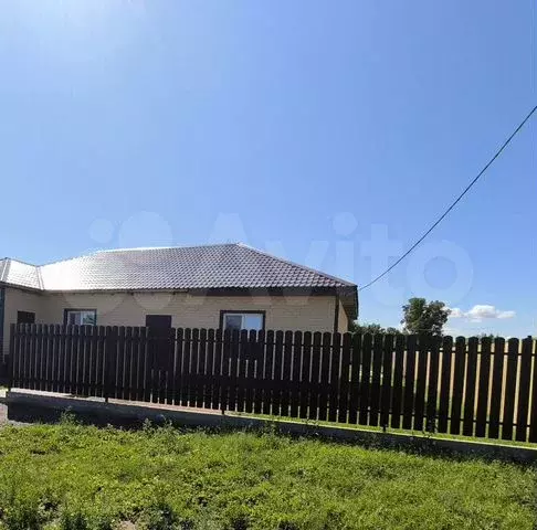 Дом 200 м на участке 10 сот. - Фото 0