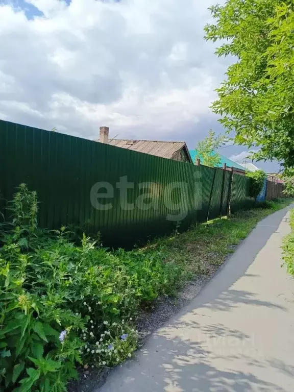 Дом в Омская область, Омск ул. 5-я Кировская, 126 (30 м) - Фото 0