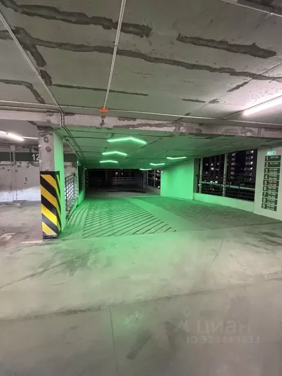 Гараж в Свердловская область, Екатеринбург ул. 8 Марта, 204Г/3 (15 м) - Фото 1