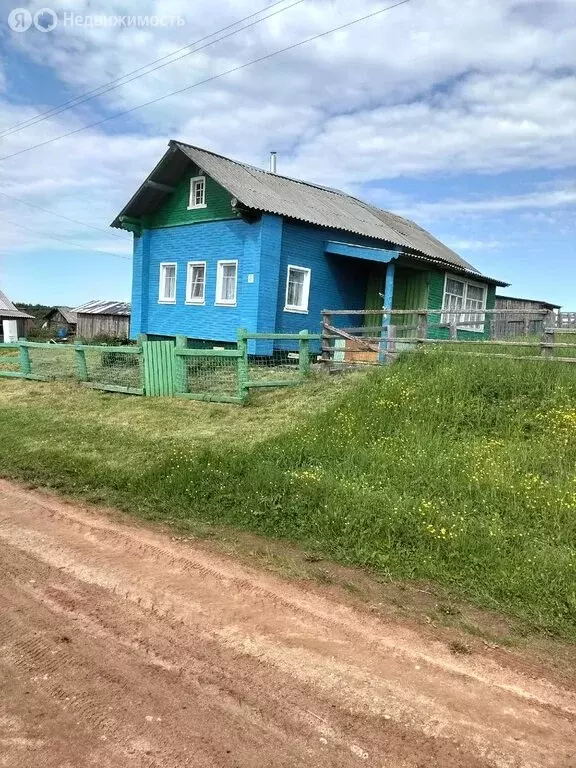 Дом в Архангельская область, Мезенский муниципальный округ, деревня ... - Фото 1