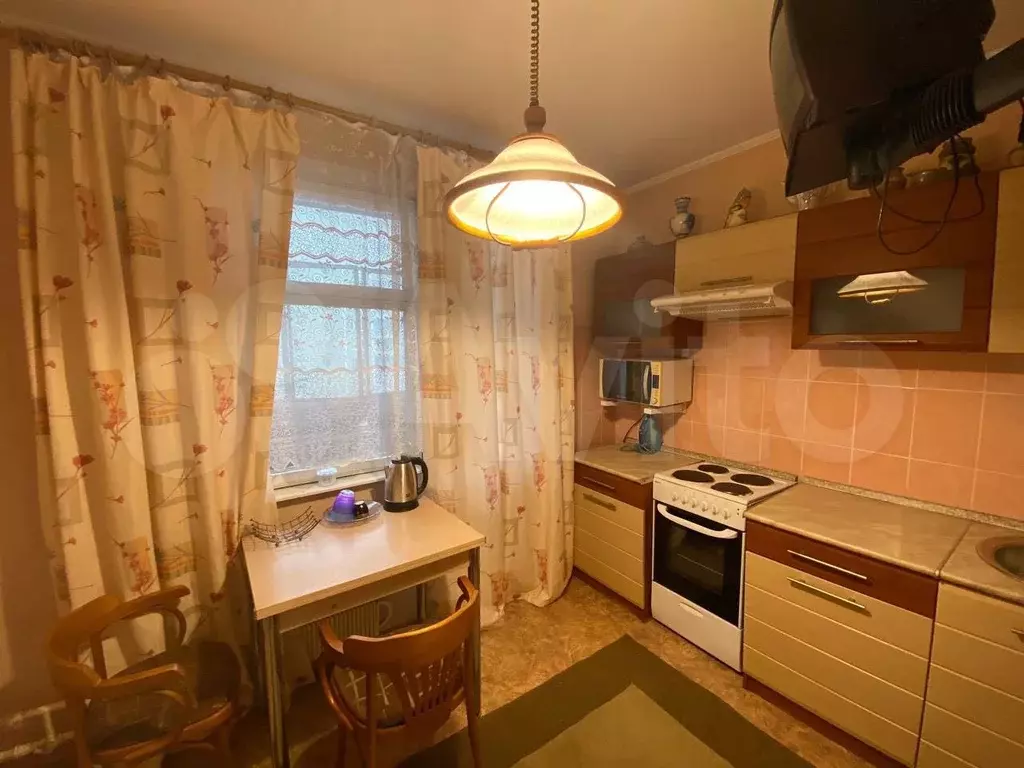 2-к. квартира, 55 м, 7/16 эт. - Фото 0