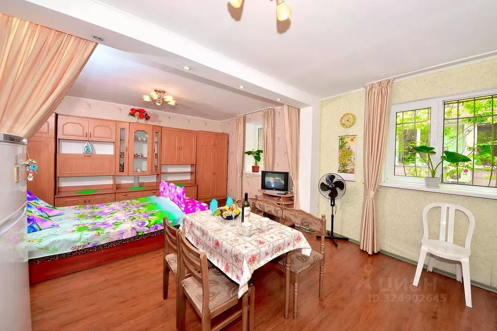 Свободной планировки кв. Крым, Ялта ул. Ленинградская, 4 (38.0 м) - Фото 2