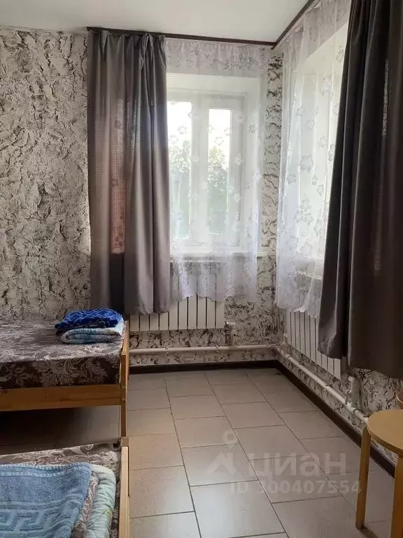 Комната Чувашия, Цивильск Цивильский район, ул. Герцена, 16 - Фото 1