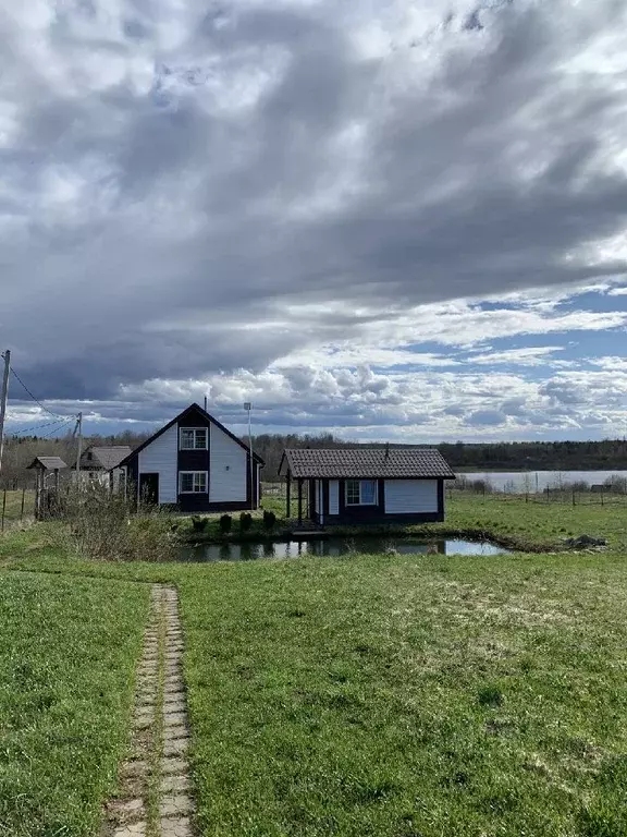 Дом в Новгородская область, Валдайский район, Костковское с/пос, д. ... - Фото 1