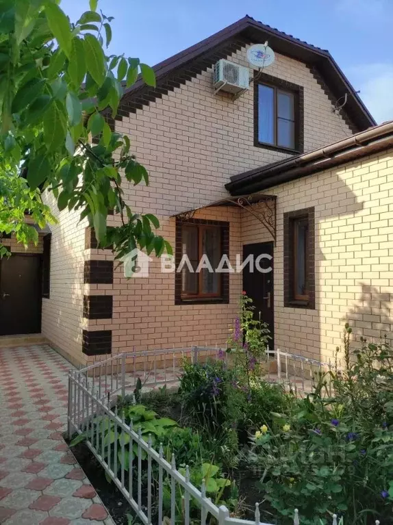 Дом в Краснодарский край, Ейск Цветочная ул. (145 м) - Фото 1