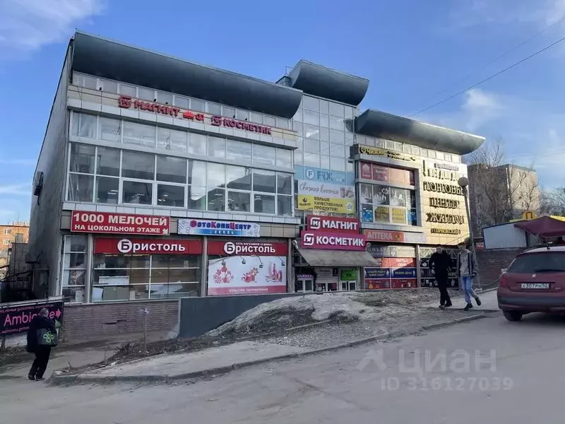 Торговая площадь в Нижегородская область, Нижний Новгород пл. Маршала ... - Фото 1