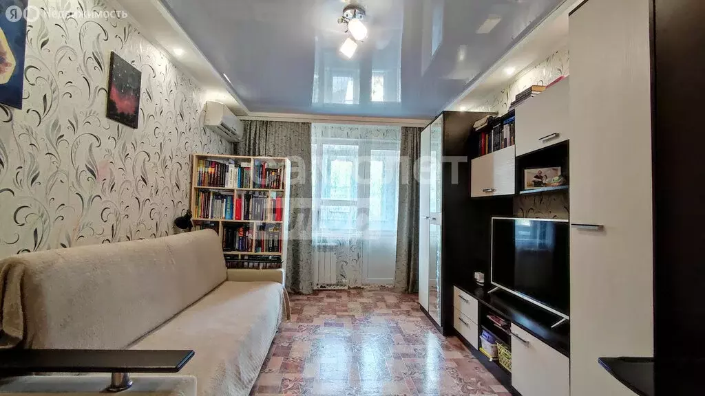 1-комнатная квартира: Астрахань, улица Михаила Луконина, 12к2 (30.6 м) - Фото 0