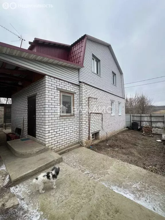 Дом в Волгоград, посёлок городского типа Верхнезареченский, улица ... - Фото 0