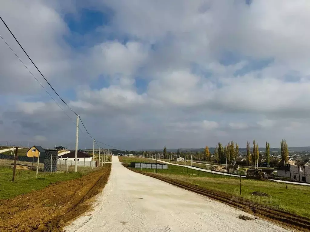 Участок в Севастополь с. Полюшко, ул. Дмитрия Мельниченко (4.0 сот.) - Фото 1