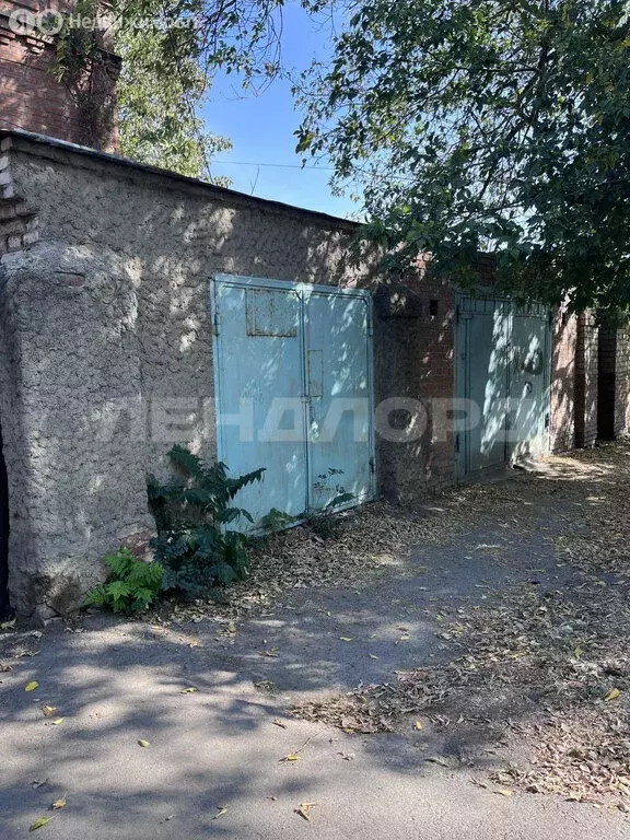 Дом в Новочеркасск, улица Фрунзе (200 м) - Фото 1