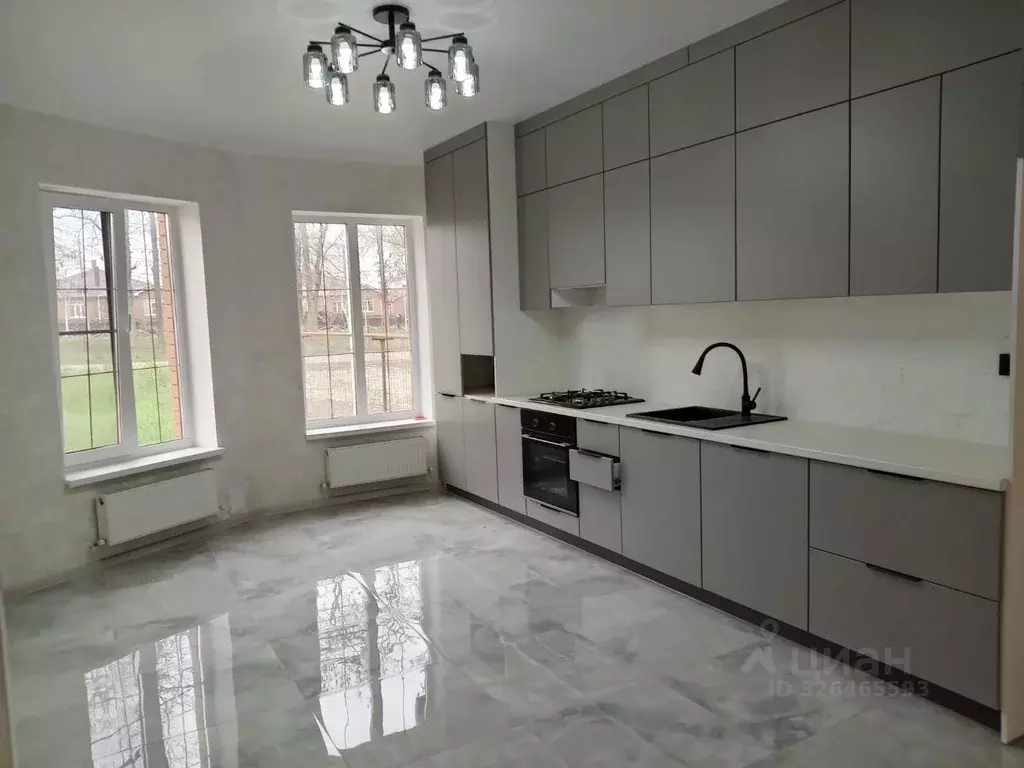 Коттедж в Ставропольский край, Михайловск Шпаковский район, ул. Ишкова ... - Фото 2