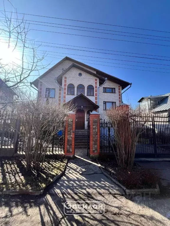 Дом в Курская область, Курск пер. 1-й Автодромный, 6 (250 м) - Фото 0