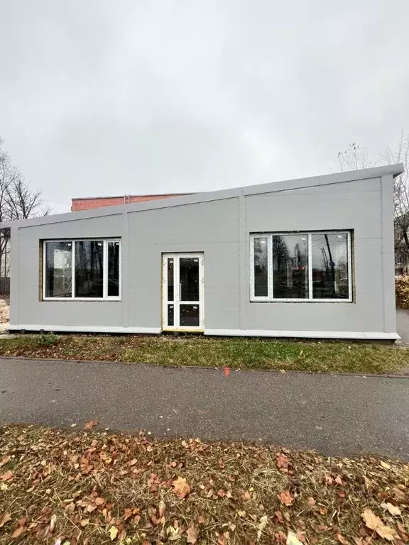 Торговая площадь в Ленинградская область, Луга просп. Урицкого, 41А ... - Фото 1