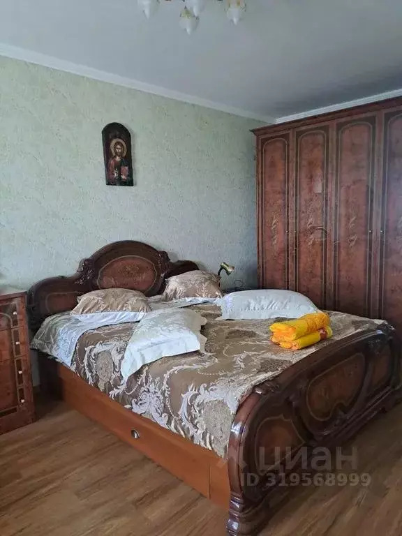 2-к кв. Ростовская область, Таганрог ул. Чехова, 6 (40.0 м) - Фото 0